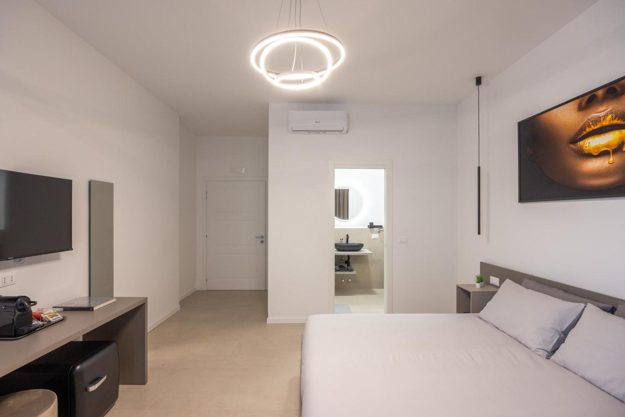 Luxury Station Suite Bologna Buitenkant foto
