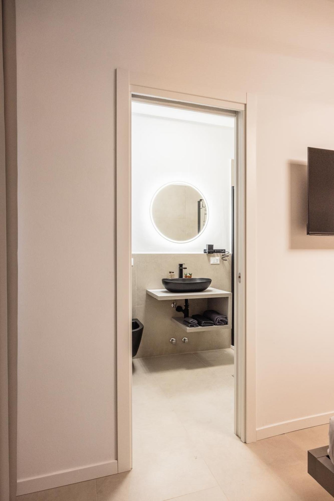 Luxury Station Suite Bologna Buitenkant foto