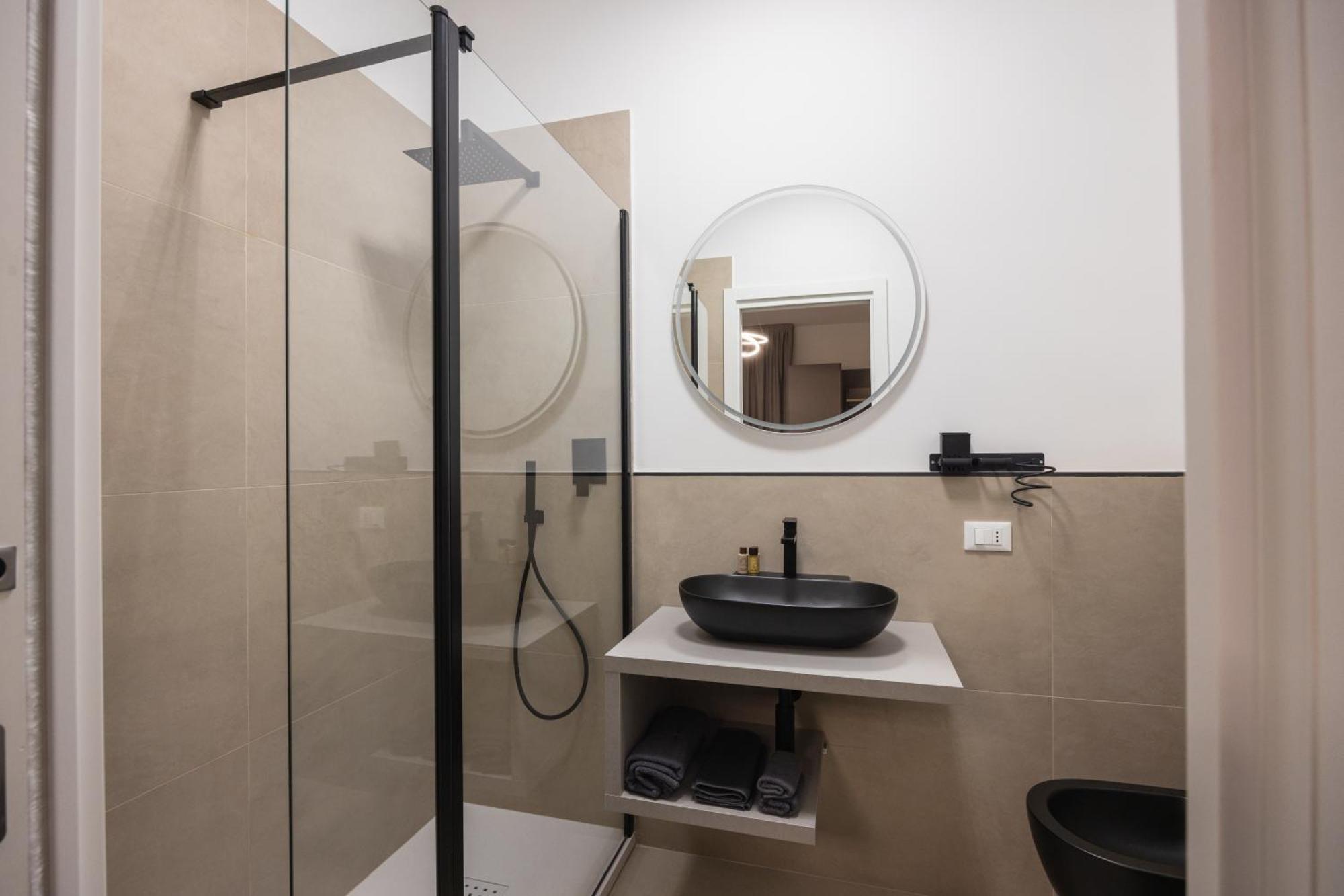 Luxury Station Suite Bologna Buitenkant foto