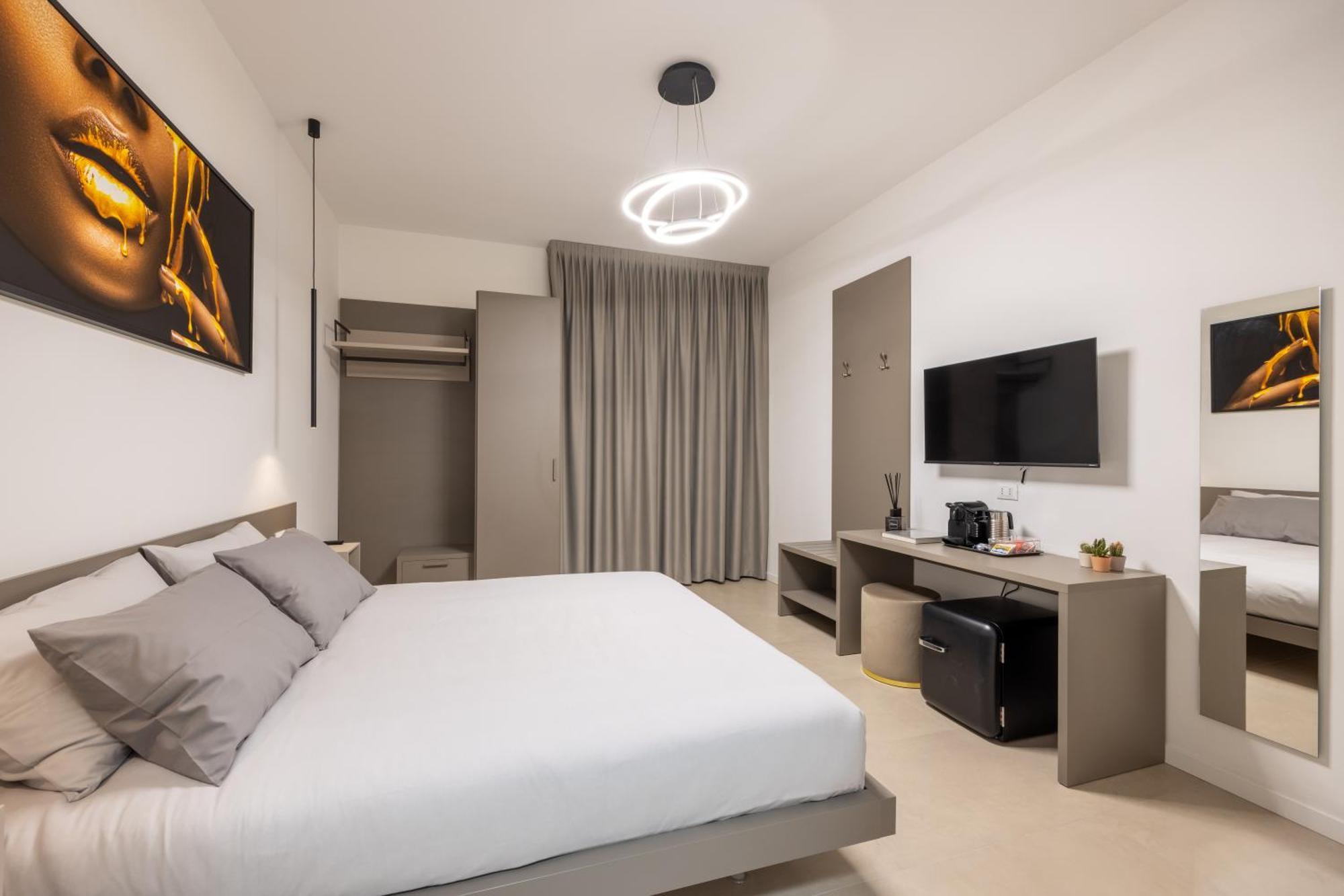 Luxury Station Suite Bologna Buitenkant foto