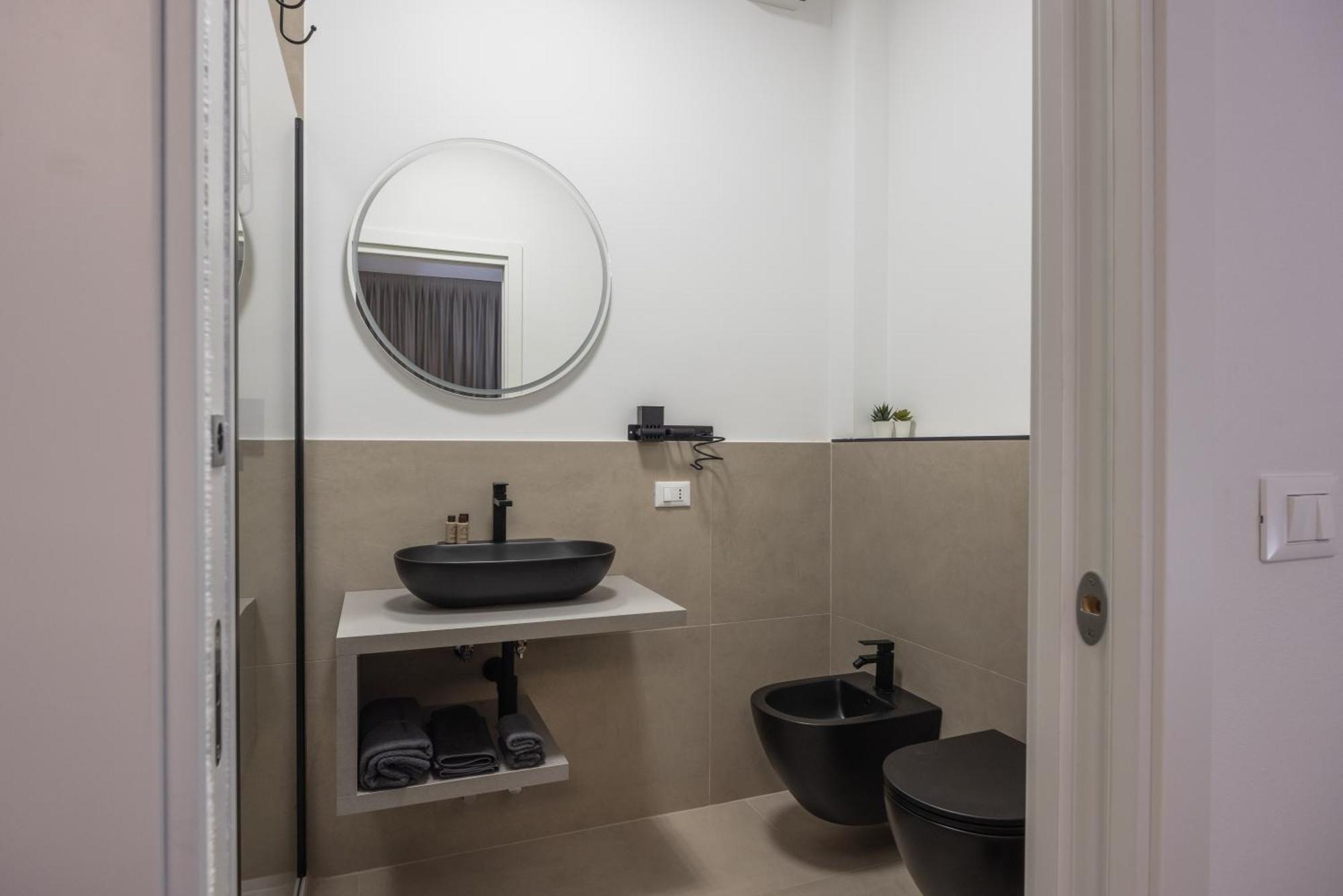 Luxury Station Suite Bologna Buitenkant foto